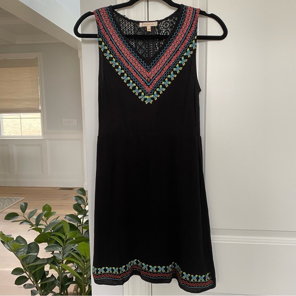 Skies Are Blue Dresses & Skirts - Skies are Blue Maebelle Embroidered black dress. Size Small.